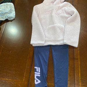 Girls Fila Sweatshirt and leggings size Medium (8)